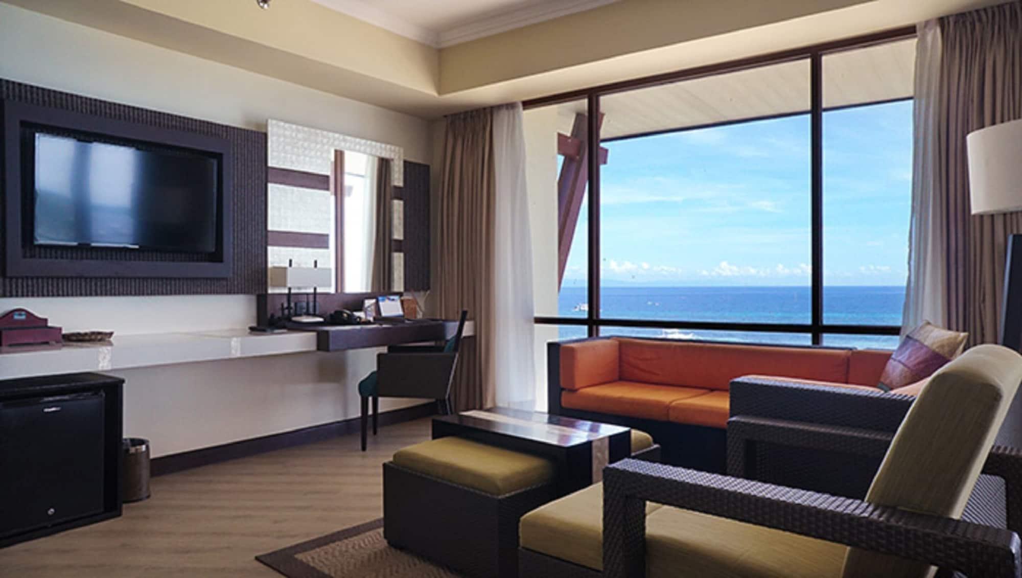 The Bellevue Resort Панглао Екстер'єр фото A suite at the Hilton San Diego Bayfront