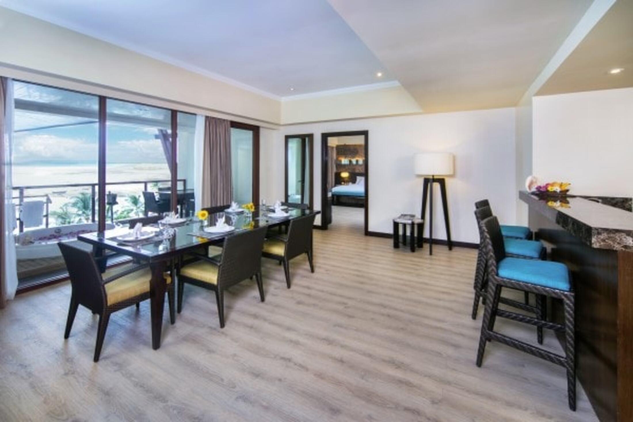 The Bellevue Resort Панглао Екстер'єр фото A suite at the hotel