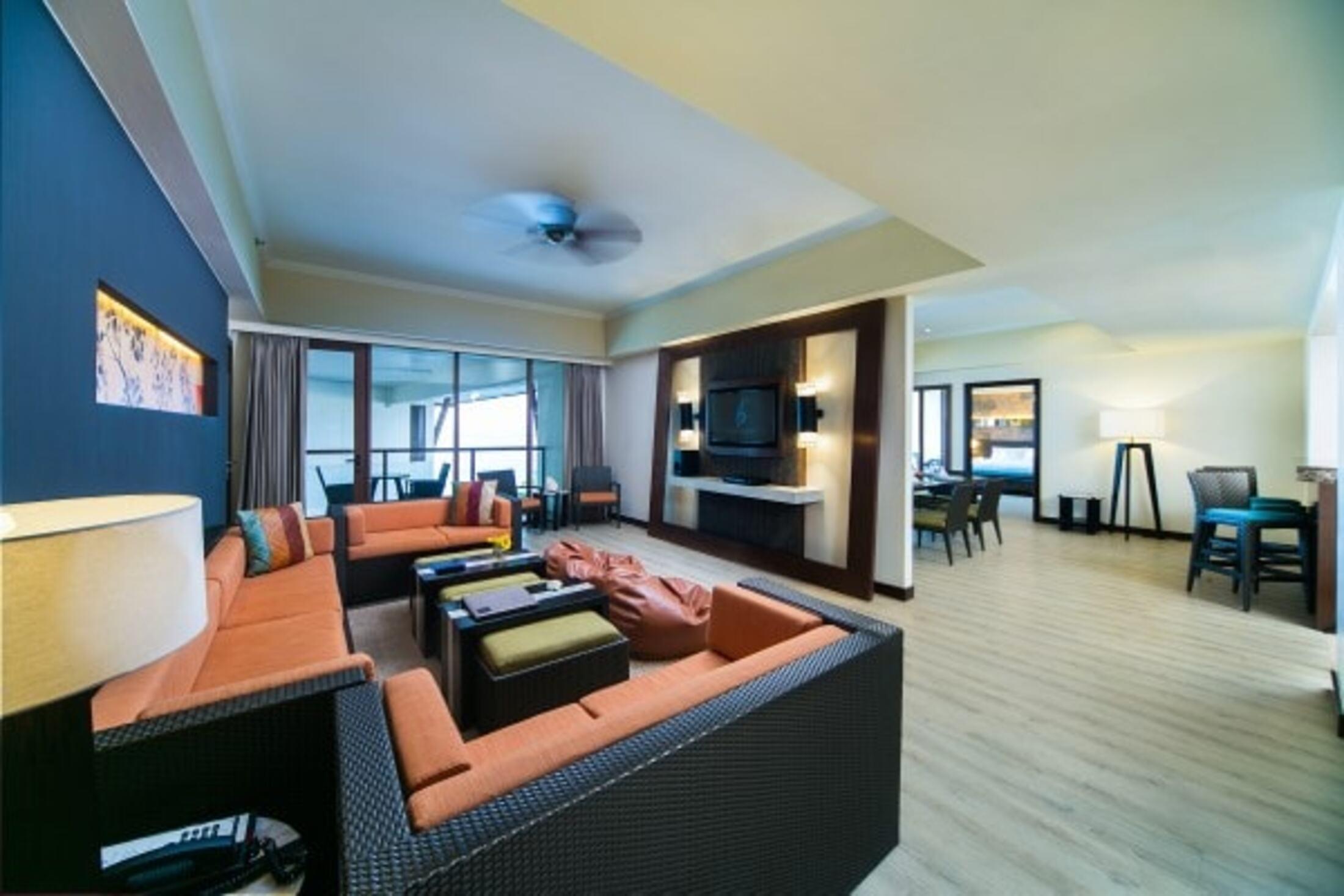 The Bellevue Resort Панглао Екстер'єр фото Suite