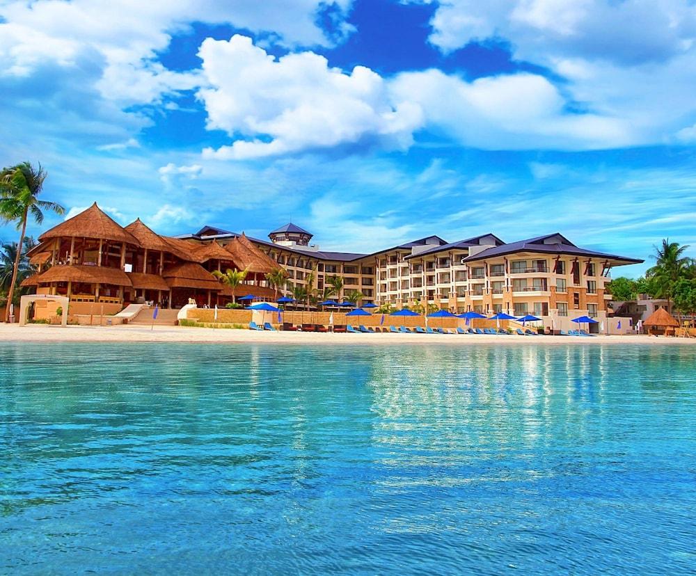The Bellevue Resort Панглао Екстер'єр фото The resort's main building