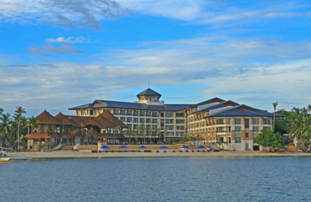 The Bellevue Resort Панглао Екстер'єр фото The hotel's main building